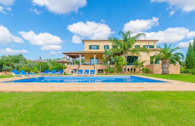 Can Bou in Santa y With 4 Bedrooms and 3 Bathrooms - Foto 2