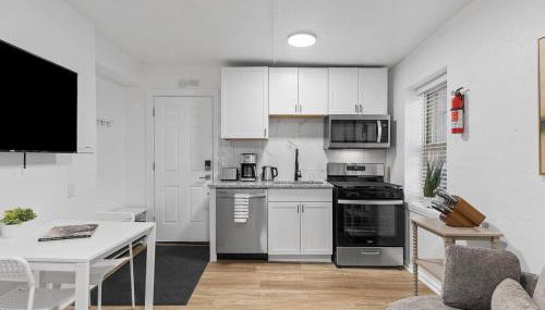 Lawrenceville Central !4 Quiet and Stylish One Bedroom Apartment with Free Street Parking - Foto 5