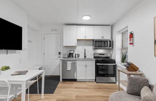 Lawrenceville Central !4 Quiet and Stylish One Bedroom Apartment with Free Street Parking - Foto 5