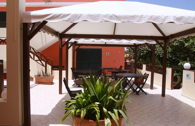 Nautilus Aparthotel - Photo 28