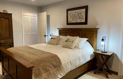Elegant Western-Style Vacation Rental with Mountain Views near Madison River in Ennis, Montana - Foto 25