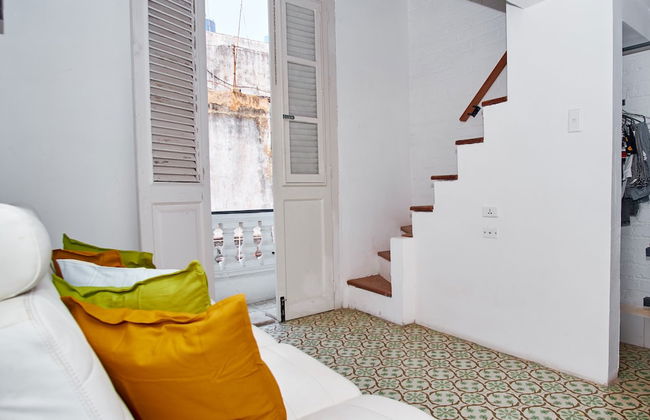 Lujoso Apto WIFI Gratis Balcon y Jacuzzi - Photo 21