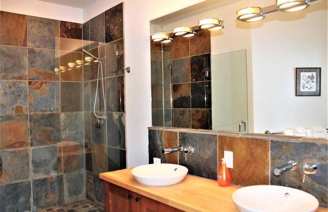 Pacific Rim Retreat - Photo 14