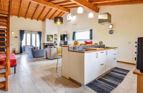 Amazing Home In Castiglione Di S - Foto 6