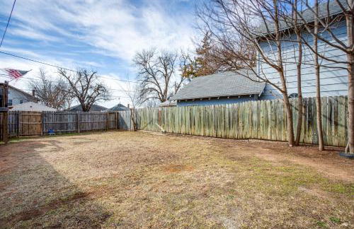 Chic Lawton Home, 5 Mins to Fort Sill! - Photo 27