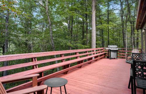 Hot Tub Deck Screened Porch Fire Pit & WiFi - Photo 27