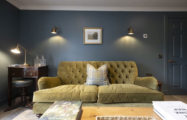 JOIVY Exceptional Cottage W/ Stunning Country Views - Photo 34