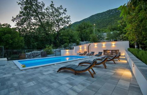 Amazing Home In Vrgorac With Wifi - Photo 16