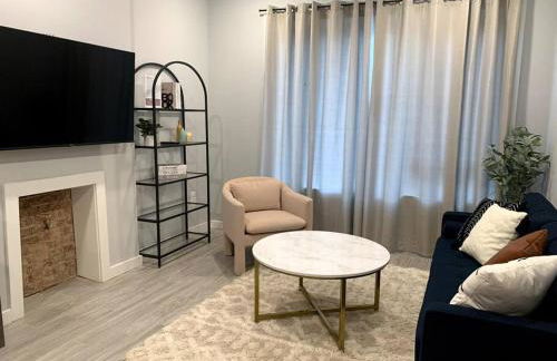 Veau3 1BD 1BA minutes to NYC - Foto 15