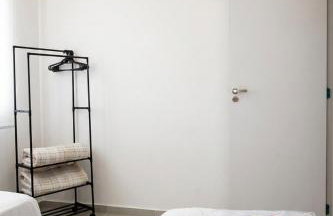 Apartamento novo com piscina 2 quartos self check-in perto do shopping - Foto 7