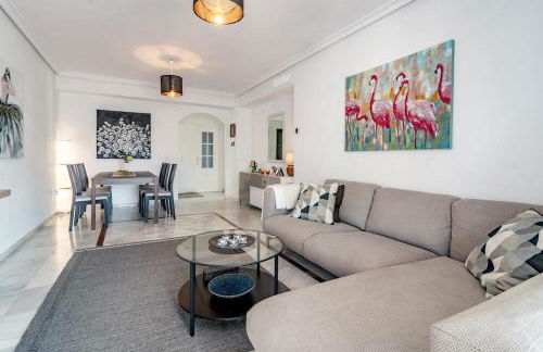 LCR4 - Large 3-Bedroom Apartment Near Beach - Foto 27