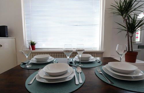 2-Bedroom, Free Parking, High Speed Wi-Fi, Swinton Manchester - Foto 3