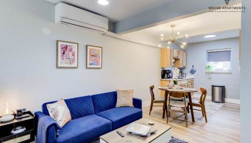 The Moose #9 - Brand New Luxe Modern loft with Free Parking, King Bed & Fast WiFi - Foto 5, minibar