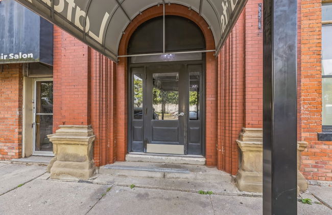 Stylish Chic Retreat At Lafayette Lofts 1 Bedroom Apts by RedAwning - Foto 28