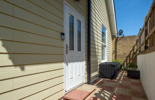 Jarrahdale Beach House - Stunning Luxurious Pad by the Beach - Pass the Keys - Foto 16