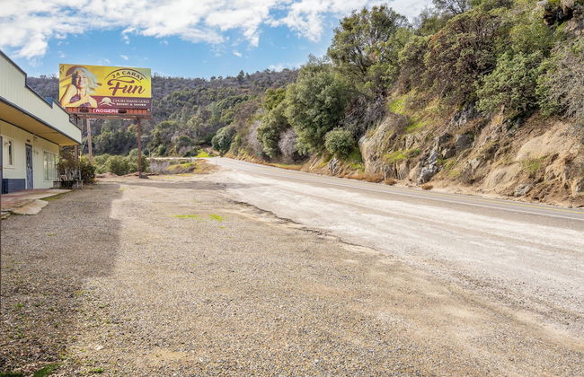 Sleepy Sasquatch 1 Adventure for 2!! - Foto 19