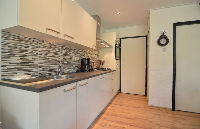 Unique Holiday Home in Stramproy near Forest - Photo 9