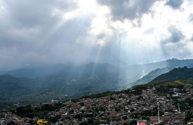 Visite dans la Comuna 20 - Photo 6