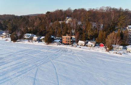 NEW! Eagles Landing - Lakefront & Gorgeous! - Foto 8