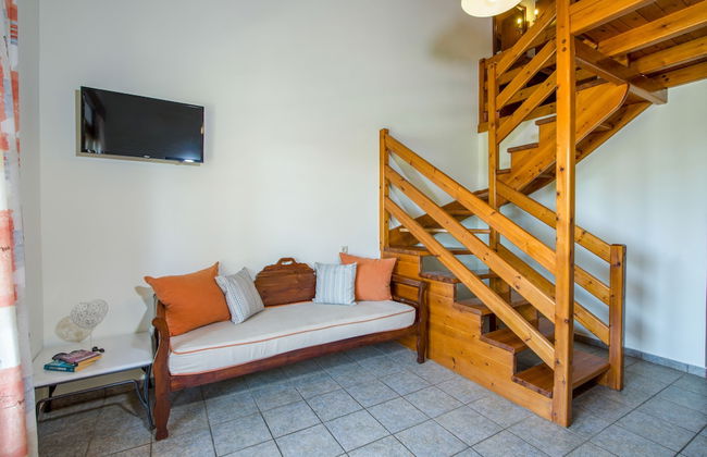 Omega Platanias - Foto 10