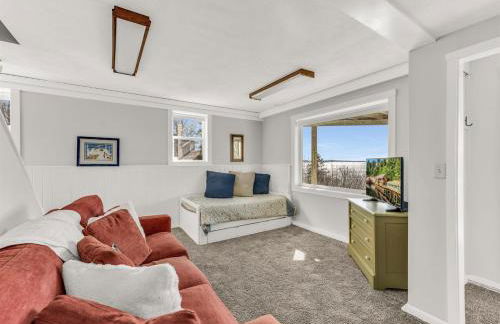 Spacious Oceanfront Home Stunning Sunset Views - Foto 25