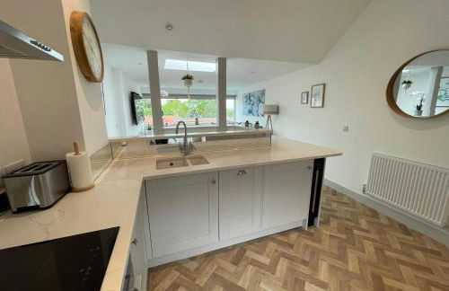 Lees Lookout Holt ,2 bedroom luxury apartment with private parking - Foto 10