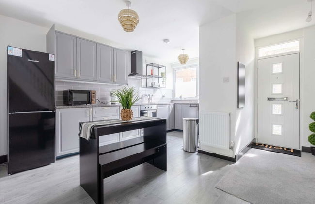 Newly Renovated 3BD Home, Islington! - Foto 18