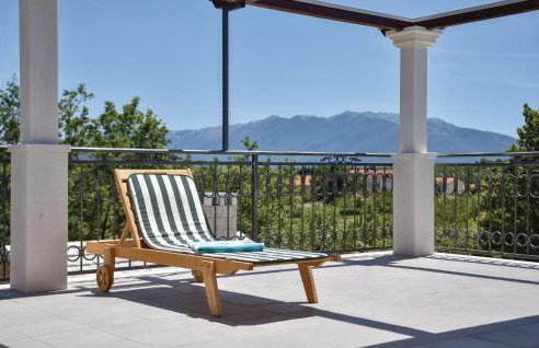 Nice Home In Zrnovnica-Split With Sauna - Foto 14