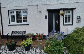 Spacious 2 bedroom house on the edge of Balloch - Photo 2