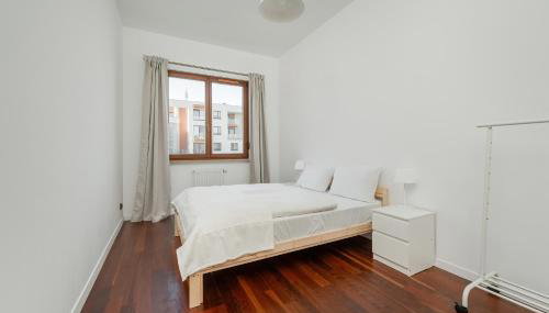 Przytulny Apartament z Parkingiem Partynice we Wrocławiu by Noclegi Renters - Foto 4