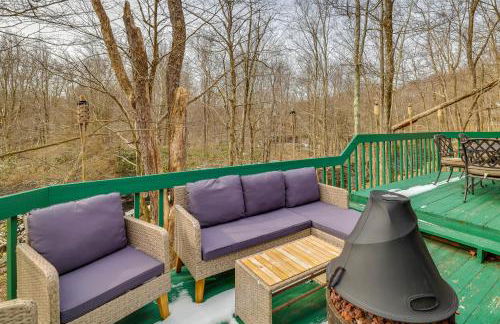 Lovely Poconos Cabin with Resort Amenities! - Foto 21