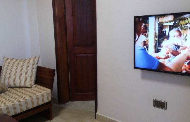 Tripplex Hotel - Photo 27