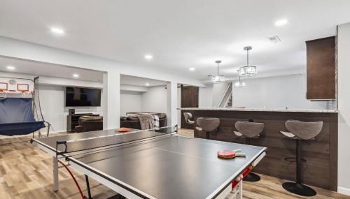 Great Group Getaway: Games Galore + Outdoor Oasis - Foto 4