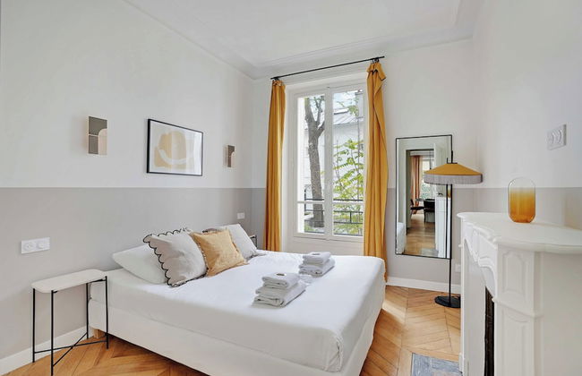 Elegance and Charm in the Chic Town of Neuilly - Foto 7
