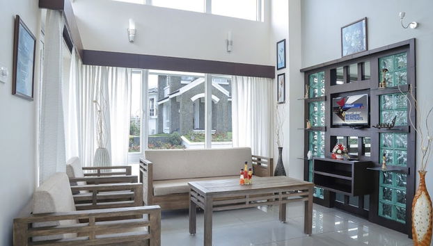 Coin salon dans le hall