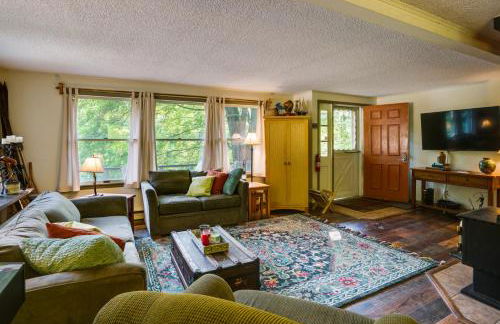 Great Valley Home with On-Site Pond, 7 Mi to Skiing! - Foto 2