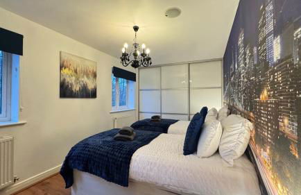 Spacious 2-Bedroom Duplex with Jacuzzi Bath and Free Gated Parking - Foto 6