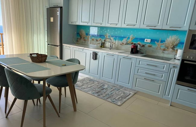 Sunny Coastal Getaway Green Coast - Photo 8