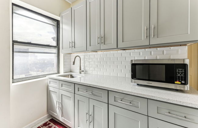 Furnished Empire Blvd Guest House - Photo 49