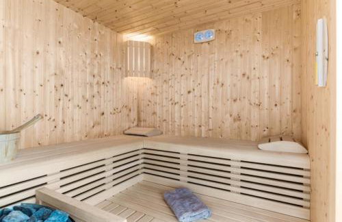 Villa Nura for 8 persons near Poreč with 36 m2 heated pool, with sauna & sea view - Foto 5