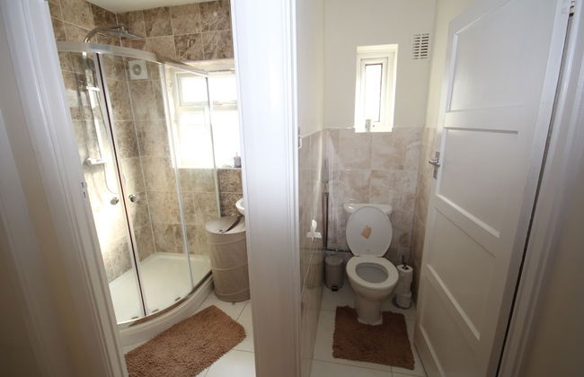 Deane House - Photo 17