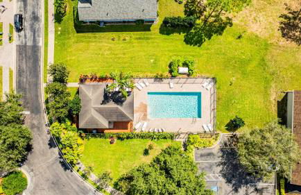 Stunning West Haven Villa with Private Pool Spa and Balcony Near Disney - Foto 133