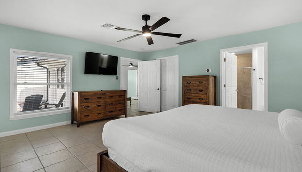 Spacious Comforts ~ 4br/4ba ~ Perfect for Family - Private Home in Pcb! - Foto 4, Habitación