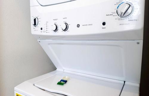 Stylish 3-BR with Private Pool & Conservation View - Foto 39