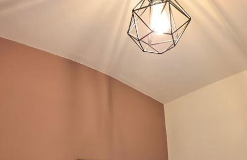 Two-bedroom Cottage - Sandstone Garden Patio - Free Parking - Pets Welcome - Foto 69