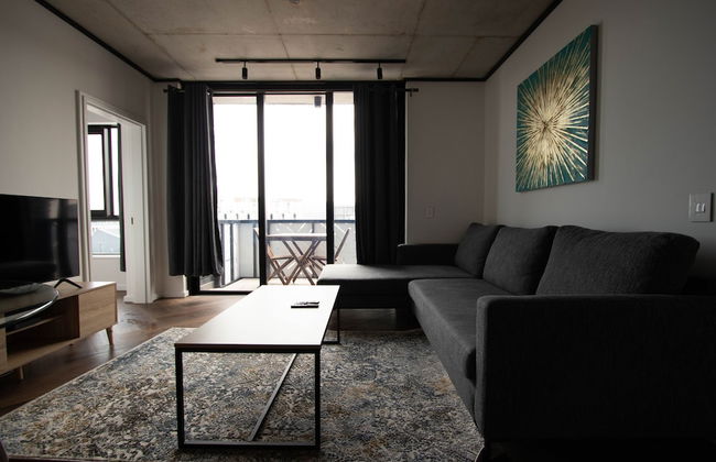 9 Palms by Smart City Stays - Photo 10