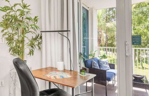 Coastal Haven Pools Restaurant & Beach Shuttle - Foto 4