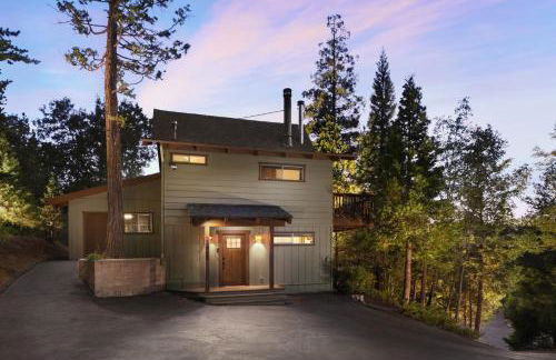 Large A-Frame Cabin (9 Beds, AC, + Lake Access) - Foto 6