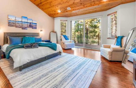 Fully Remodeled Tahoe Retreat with Game Room and Hot Tub - Foto 9