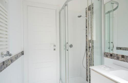 BayView Posillipo, modern, spacious, kids-friendly, stunning view - Photo 59